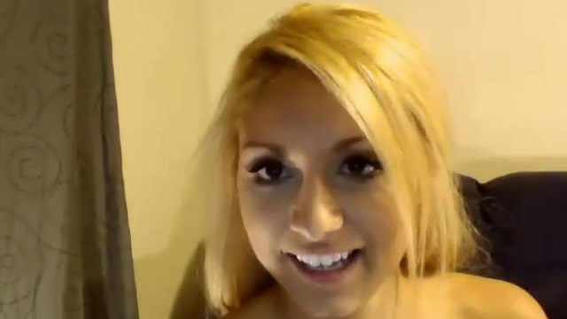 Perfect Body Webcam Girl Masturbating
