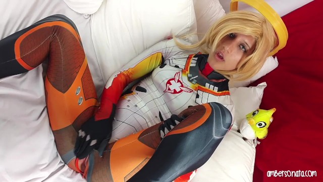 Tracer cosplay nude