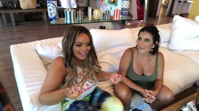 Lena the Plug and Karlee Grey from lena the plug blowjob rough snapchat  video Post - RedXXX.cc