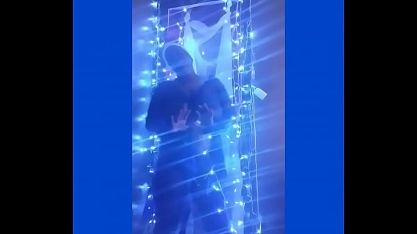 NPLEASURES dancing in BLUE