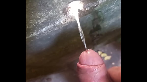 Outdoor Pissing Voyeur Free Indian Porn Sex Videos